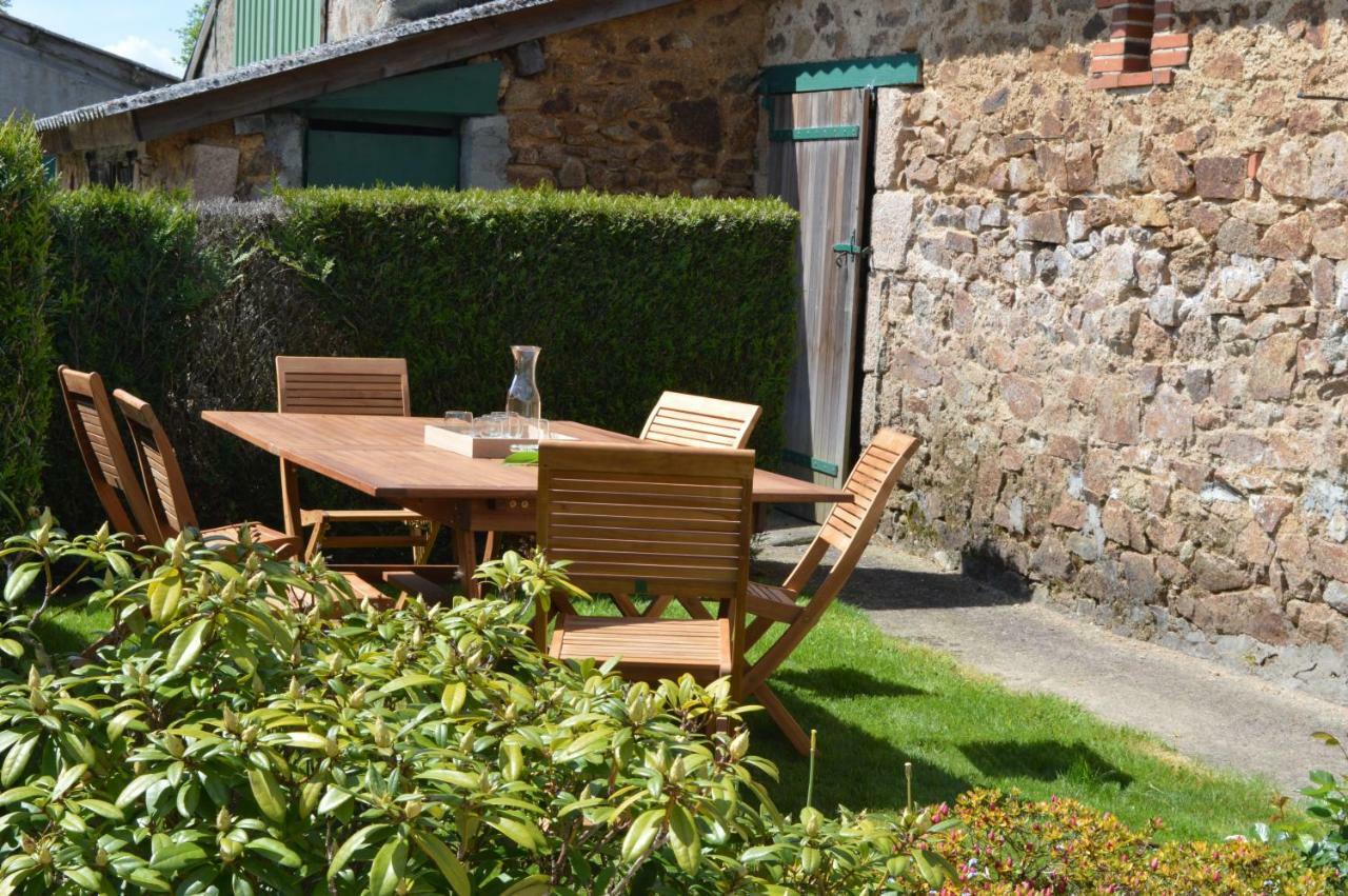 Hébergement de vacances De La Foye - La Couleur Des Prés Combrand